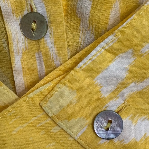 Chico's Medallion Glow Golden Haze Woven Lightweight Top Size M - Picture 5 of 10